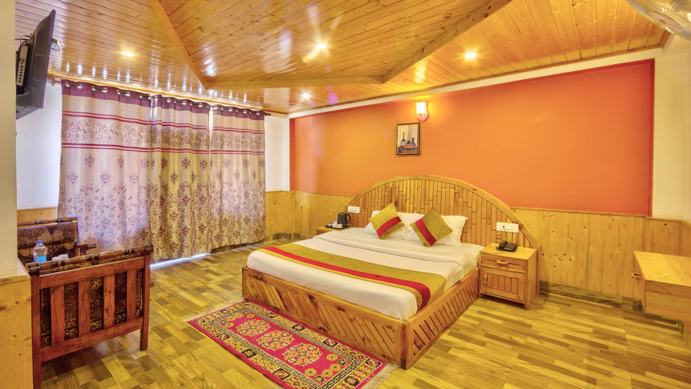 online booking for manali hotel,manali hotel in lowest price 